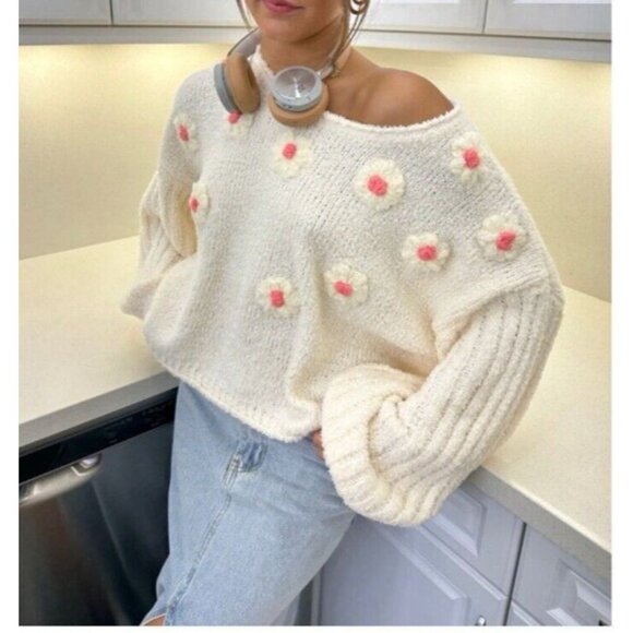 Anthropologie POL Sweater Top Medium M Cream Pink Flower Puffs Washable NEW - Picture 1 of 13
